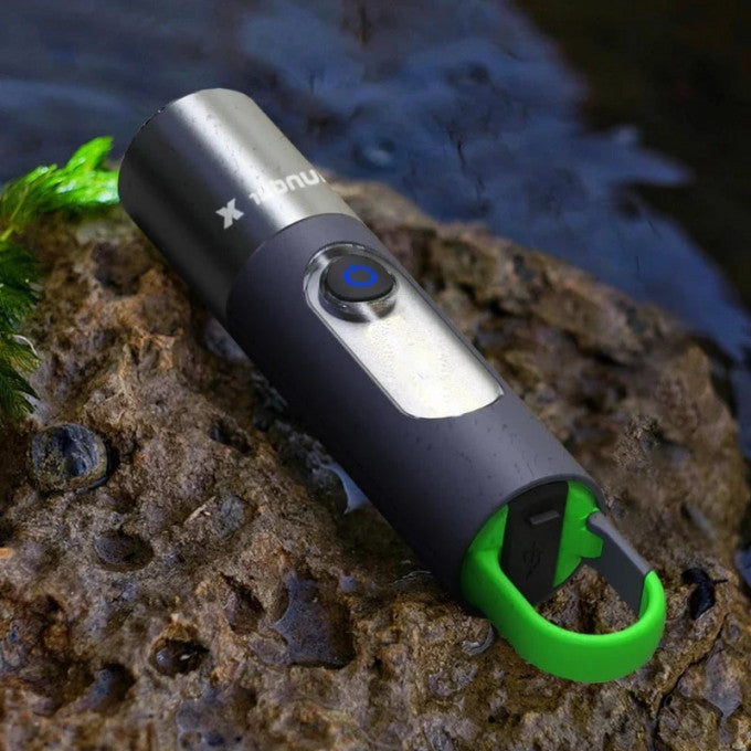 LIGHT FLASHLIGHT y.t